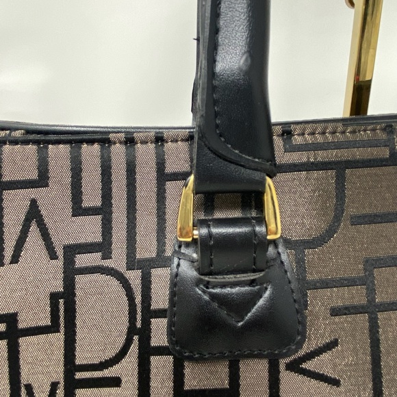 Diane Von Furstenberg Large Logo Tote with Key Fab - Picture 7 of 9